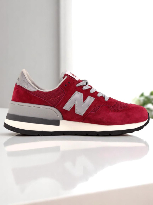 New Balance 990