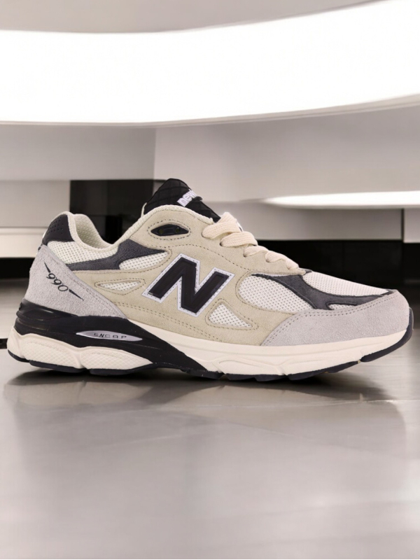 New Balance 990