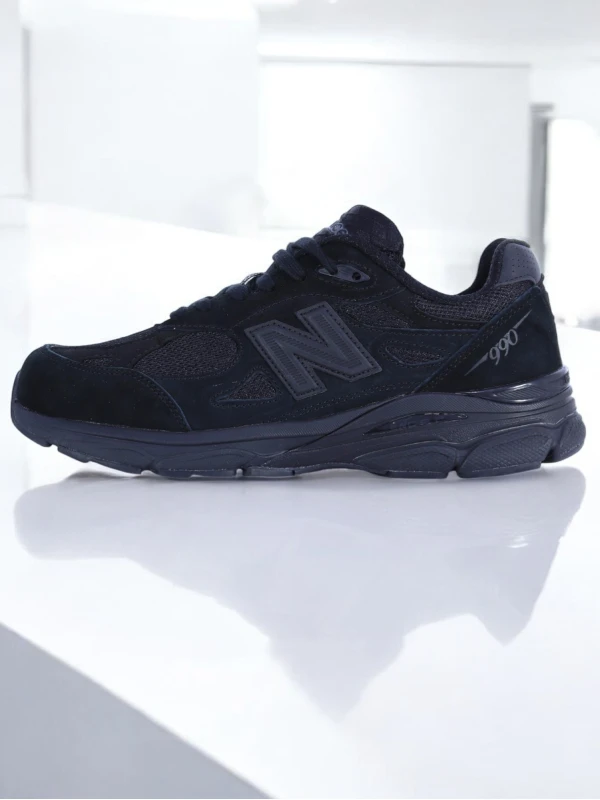 New Balance 990