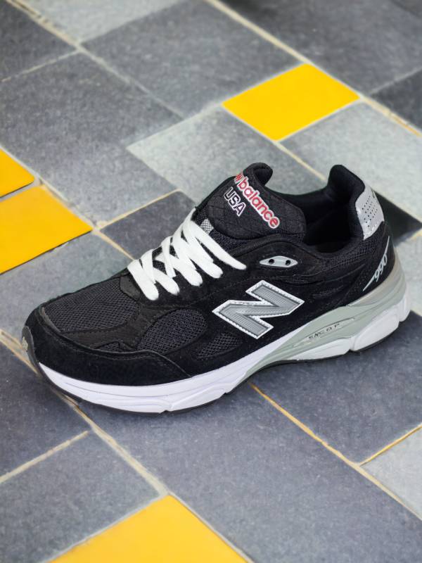 New Balance 990