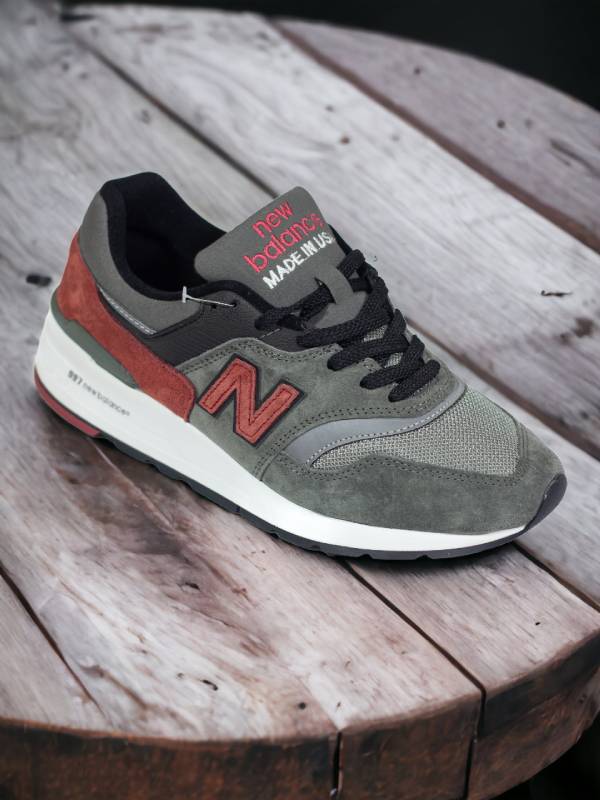 New Balance 997
