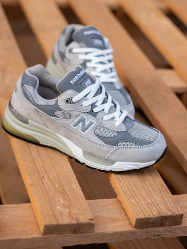 New Balance 992