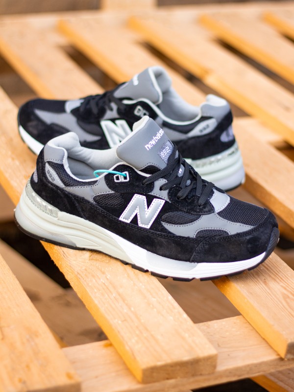 New Balance 992