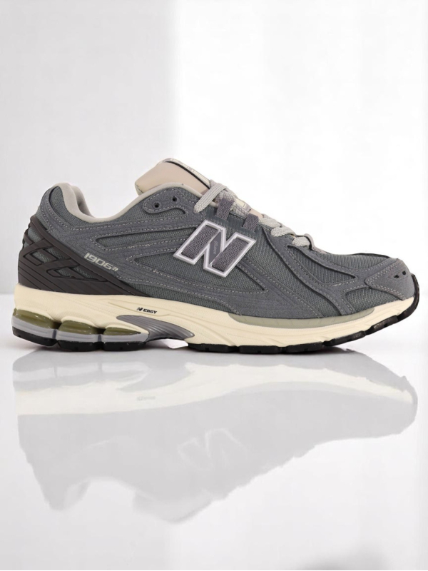 New Balance 1906