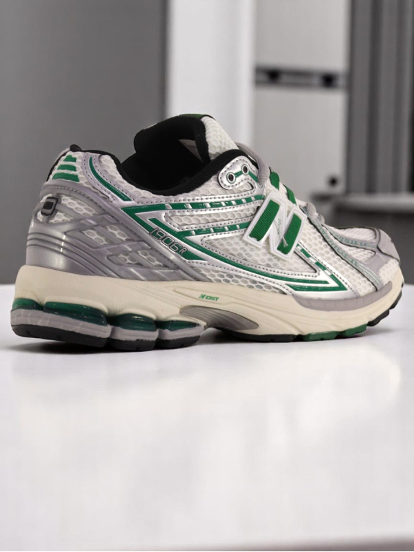 New Balance 1906