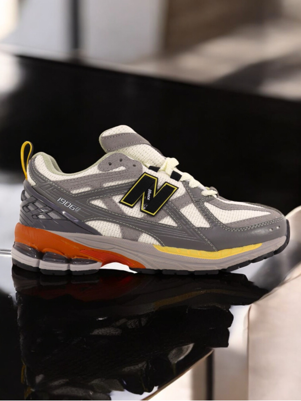 New Balance 1906