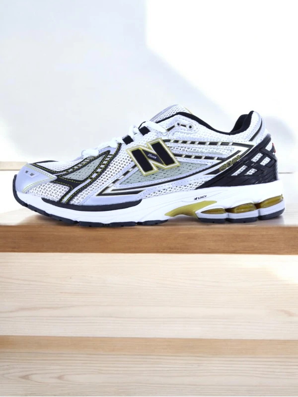 New Balance 1906