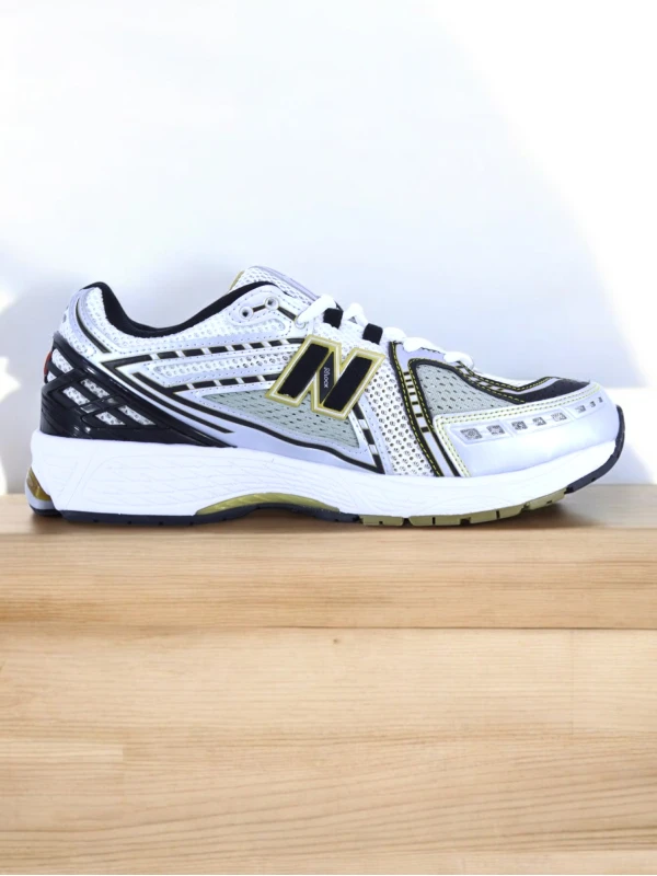 New Balance 1906