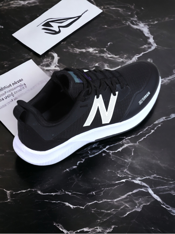 New Balance Dynasoft