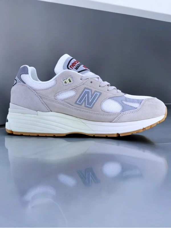 New Balance 991