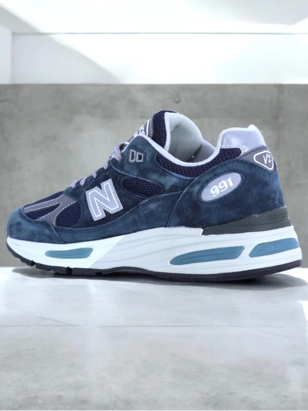 New Balance 991