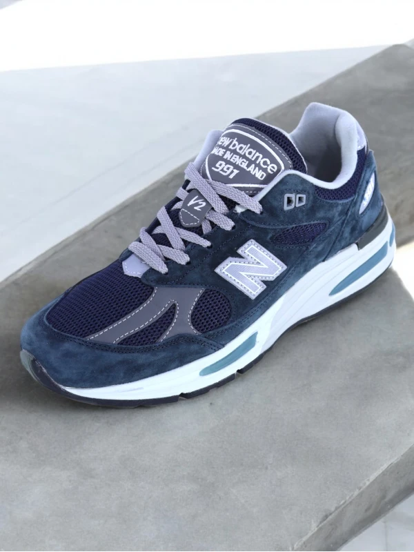 New Balance 991