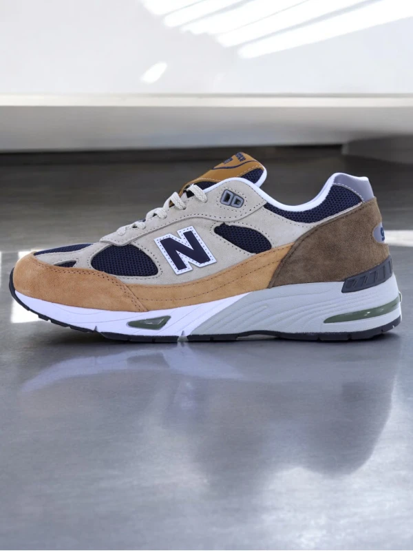 New Balance 991