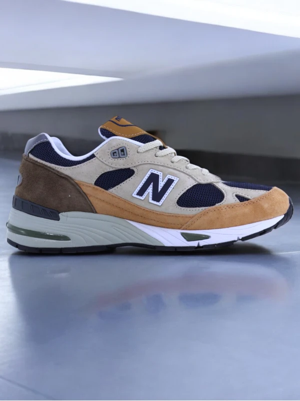 New Balance 991
