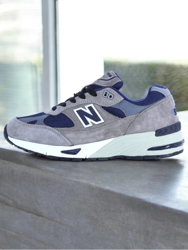 New Balance 991