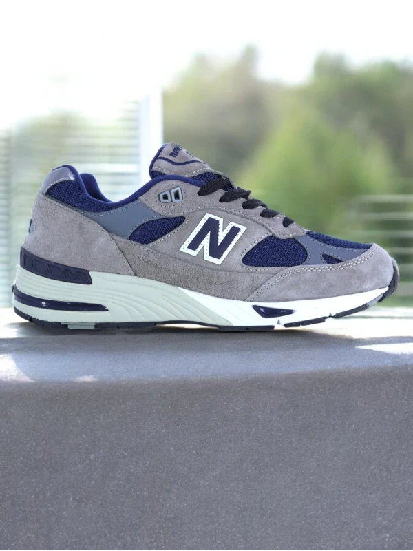 New Balance 991
