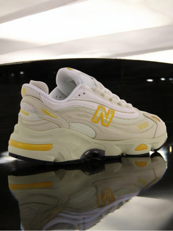 New Balance 1000