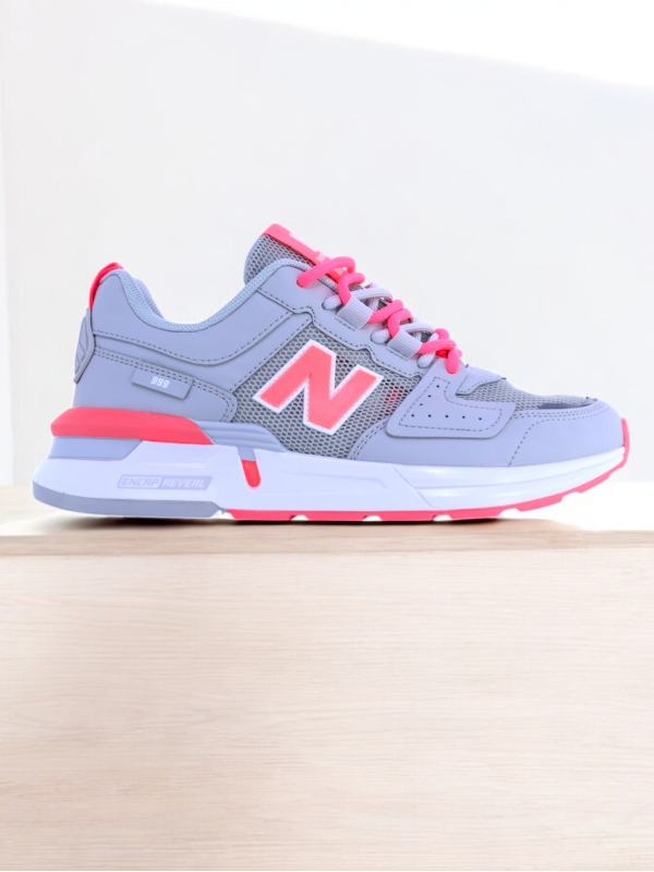 New Balance 999