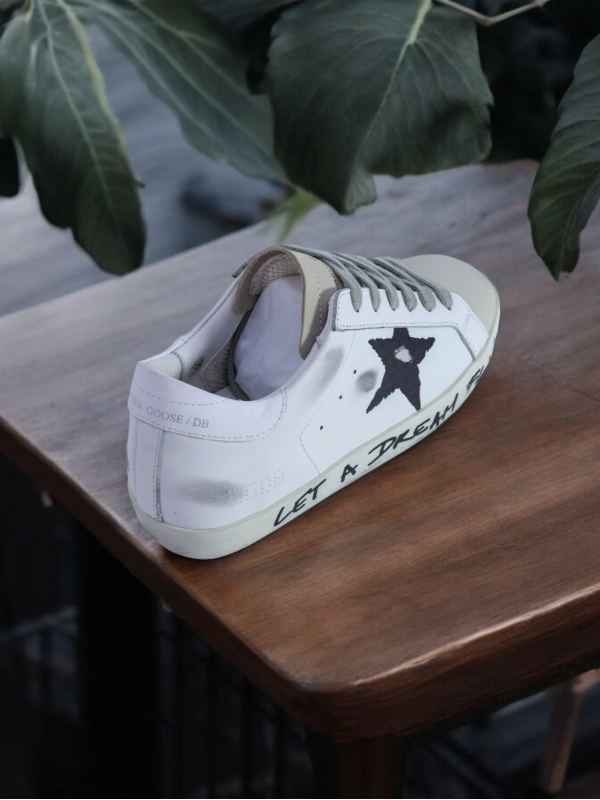 Golden Goose Superstar