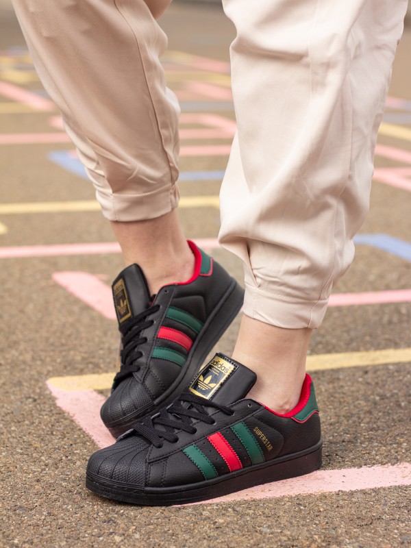 Adidas Superstar
