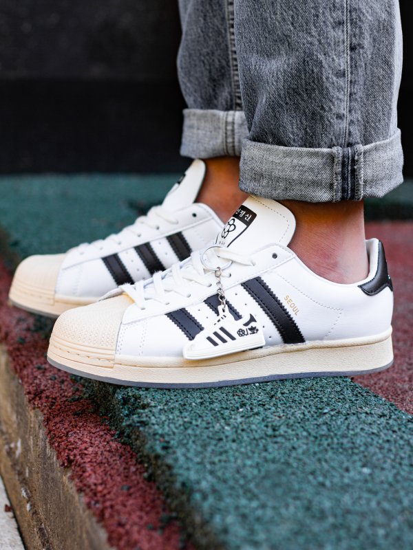 Adidas Superstar