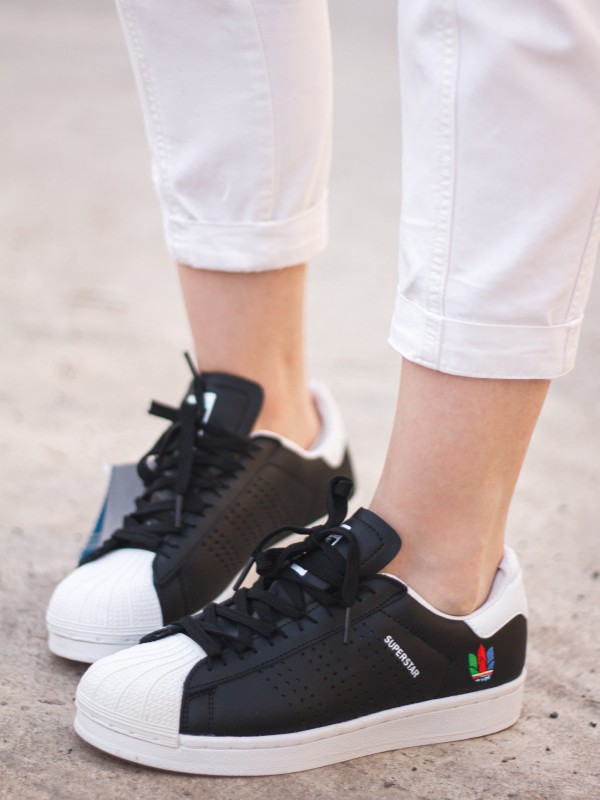 Adidas Superstar