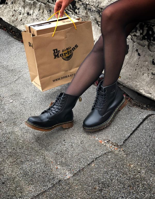 Dr. Martens Classic Boots
