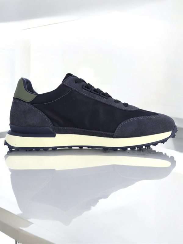 Emporio Armani 7 Schwarz Sneakers