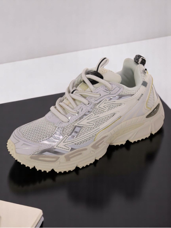 Off-White Be Right Back