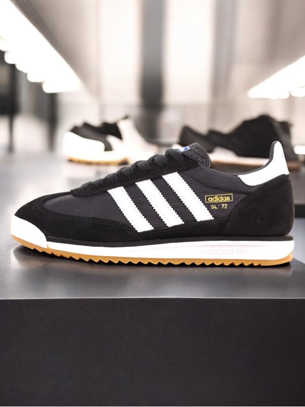 Adidas SL 72