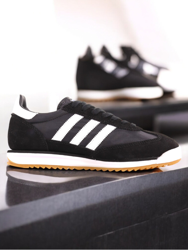 Adidas SL 72