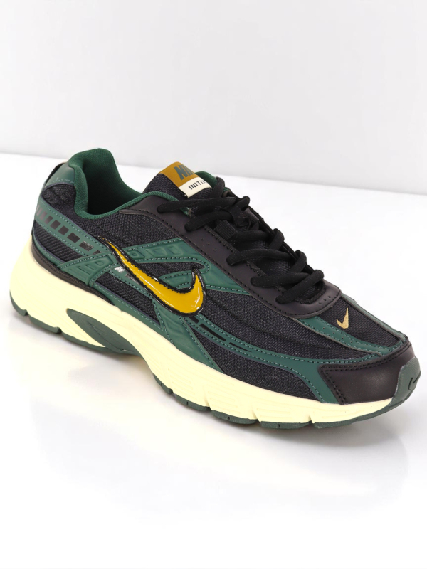 Nike Initiator